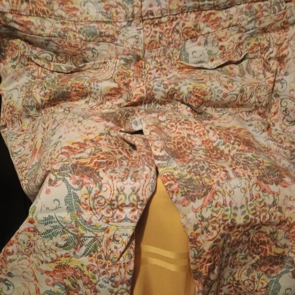 Gloria Vanderbilt Amanda Floral print jeans, size 22W - Picture 5 of 5